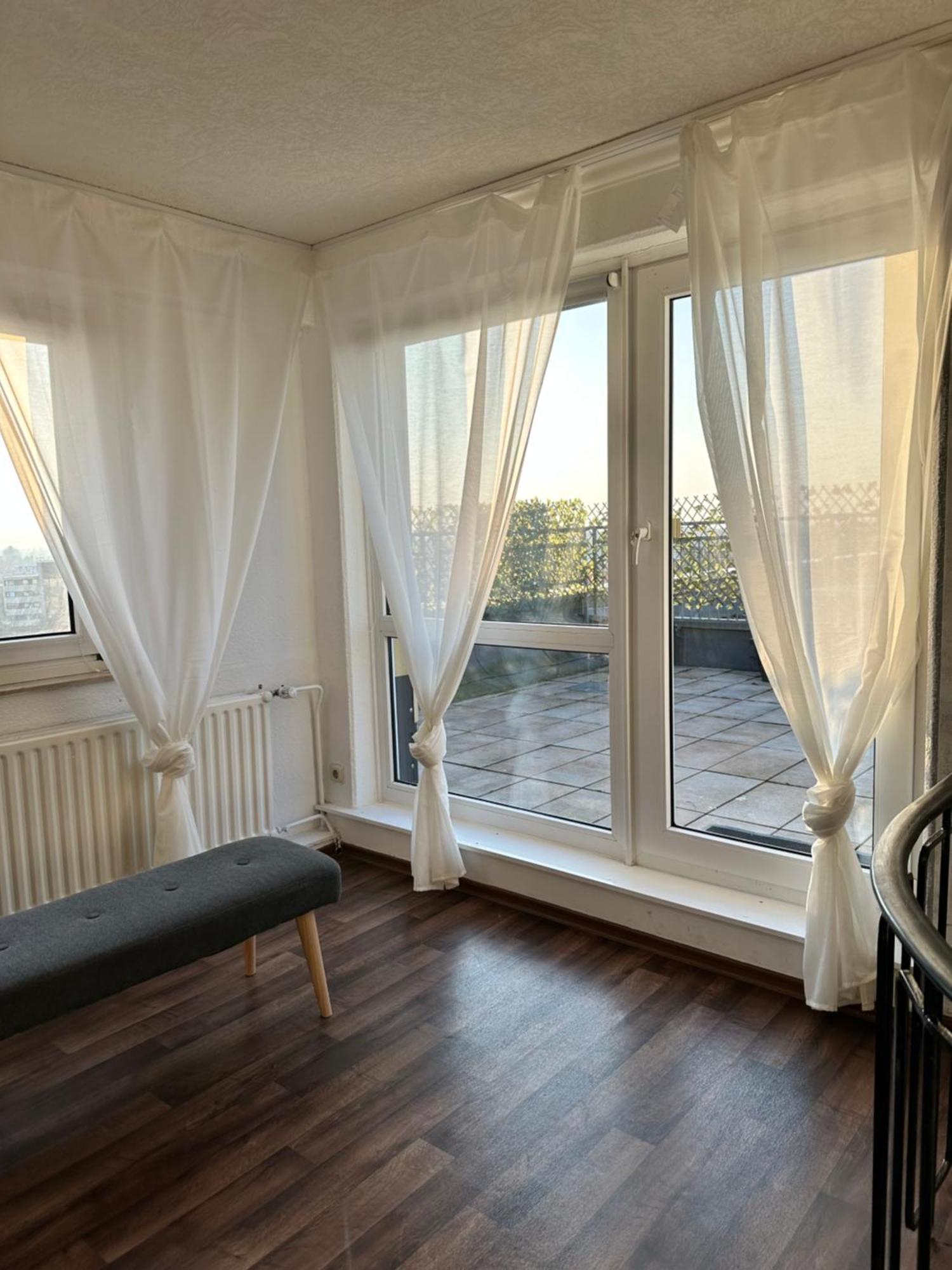 Maisonette Penthouse Laatzen - 5 Min To Messe Hannover Ngoại thất bức ảnh